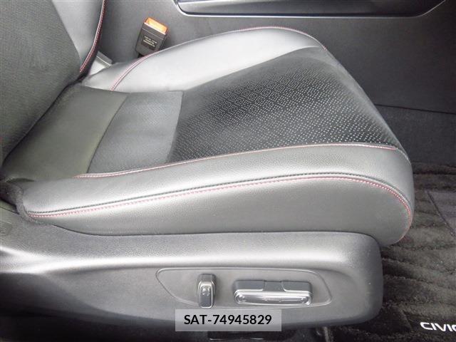 Honda CIVIC 2024-10 7057913-7