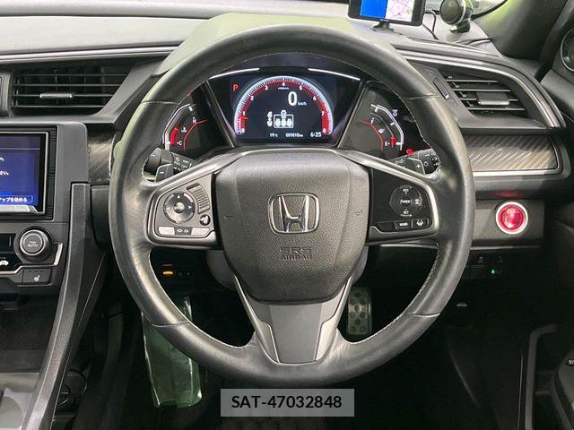 Honda CIVIC 2018-03 7216129-10