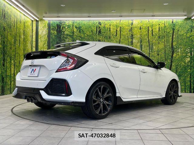 Honda CIVIC 2018-03 7216129-16