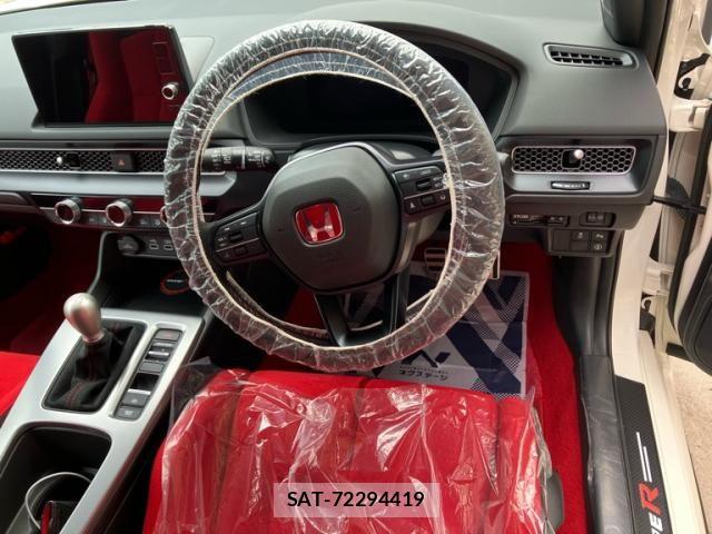 Honda CIVIC 2024-02 7216151-16