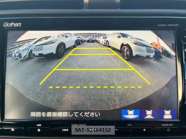 Honda CIVIC 2019-06 7216133-15