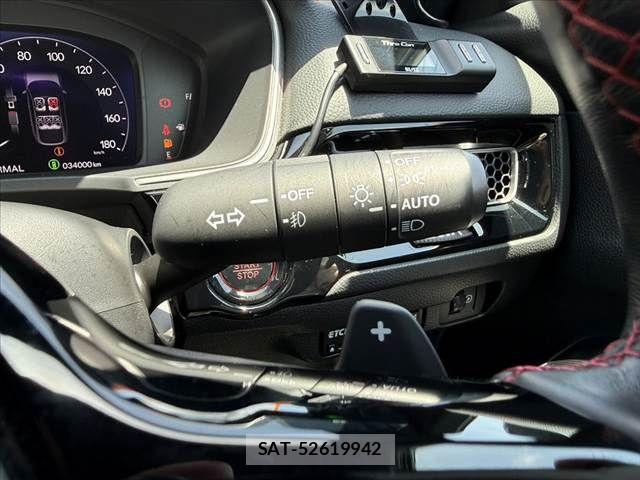 Honda CIVIC 2022-08 7216141-23