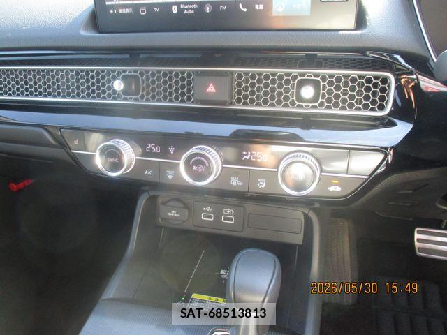 Honda CIVIC 2021-11 7216137-16