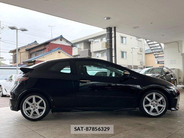 Honda CIVIC 2011-05 7216130-12