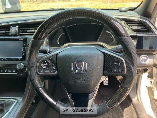 Honda CIVIC 2019-06 7216131-10
