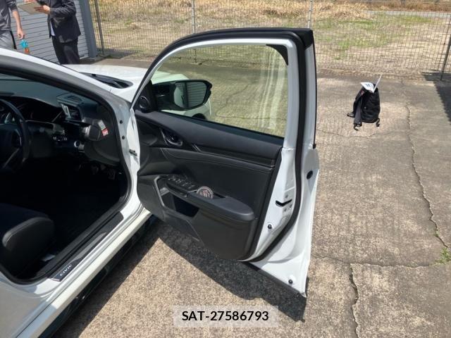 Honda CIVIC 2019-06 7216131-7