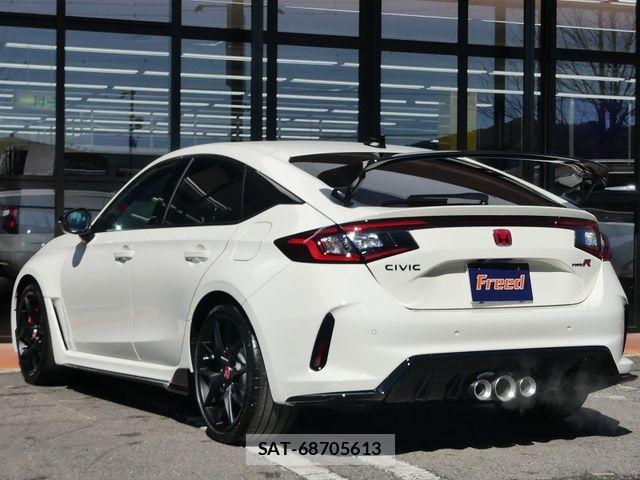 Honda CIVIC 2026-04 7216163-5