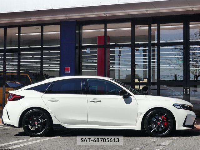 Honda CIVIC 2026-04 7216163-6