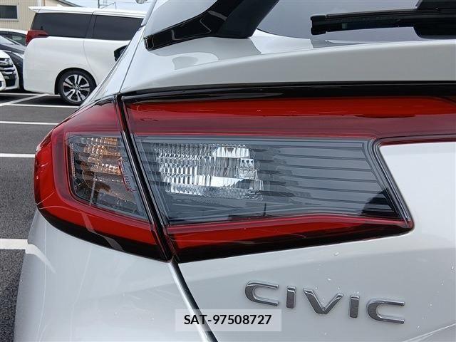 Honda CIVIC 2023-12 7216148-27