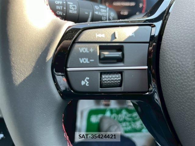 Honda CIVIC 2025-10 7271699-24