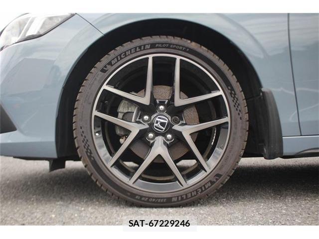 Honda CIVIC 2022-08 7271695-16