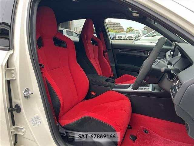 Honda CIVIC 2025-04 7271691-15