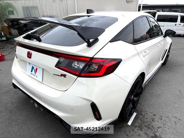 Honda CIVIC 2025-03 7326232-17