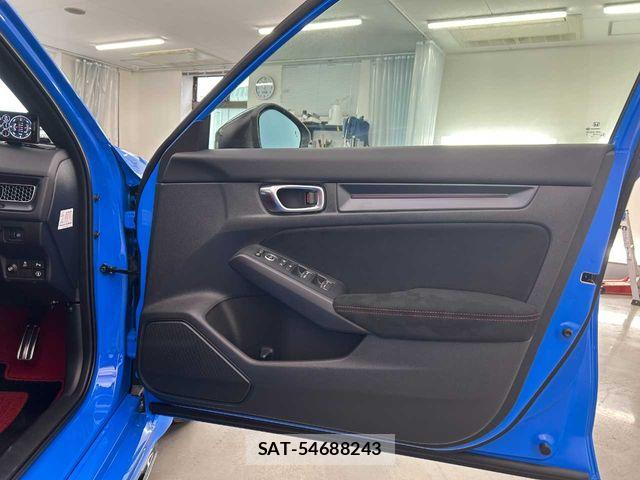 Honda CIVIC 2024-08 7326231-23
