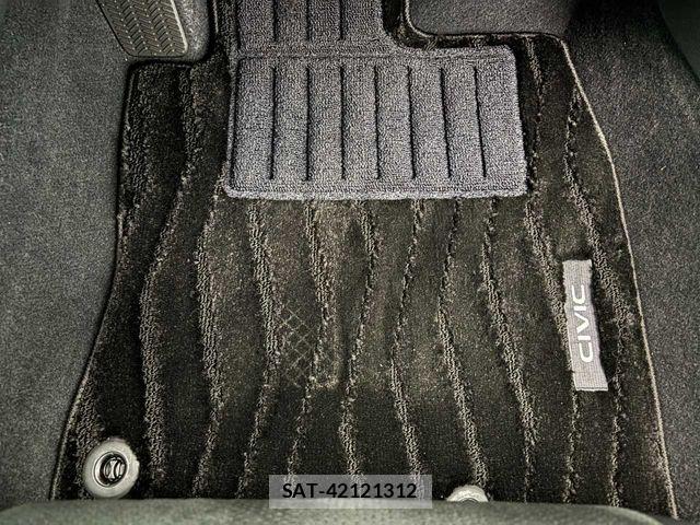 Honda CIVIC 2025-11 7326234-24