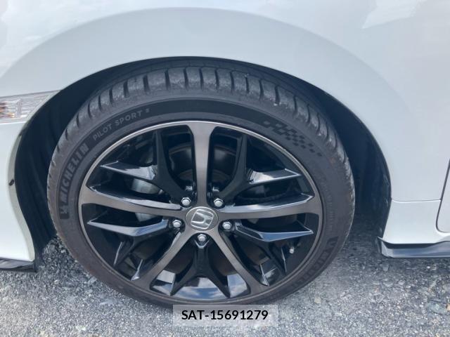 Honda CIVIC 2020-12 7326238-11