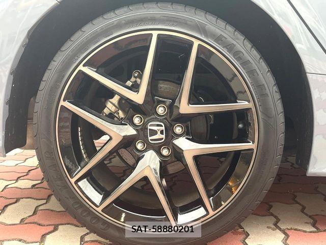 Honda CIVIC 2024-06 7357169-12