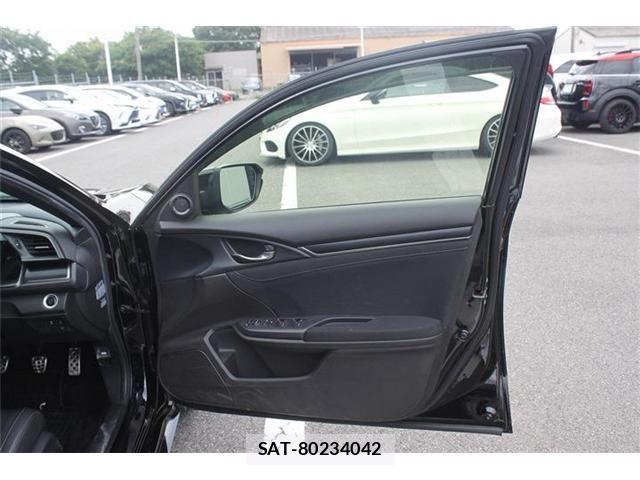 Honda CIVIC 2020-02 7391633-26