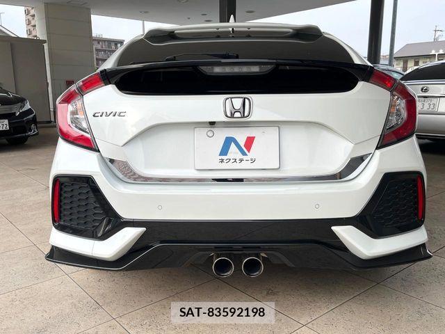 Honda CIVIC 2018-11 7391626-10