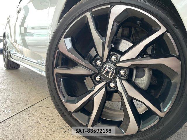 Honda CIVIC 2018-11 7391626-15
