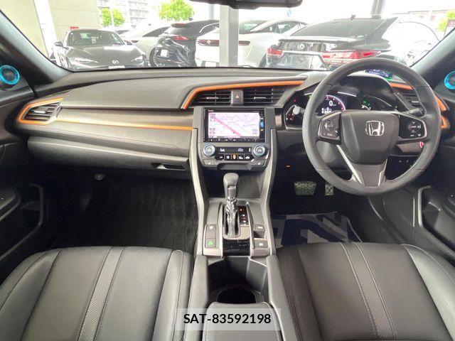 Honda CIVIC 2018-11 7391626-1