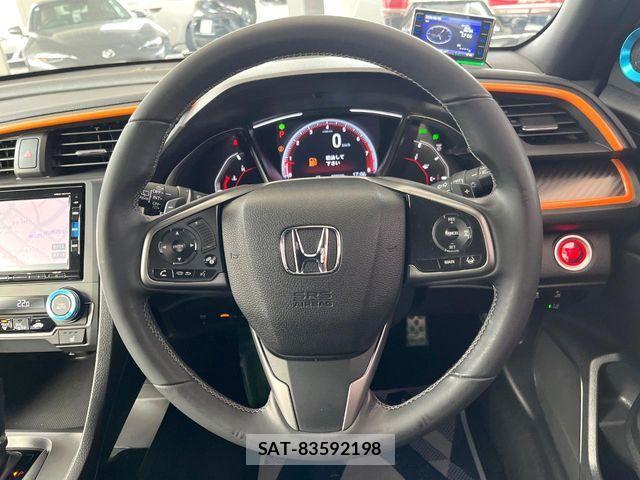 Honda CIVIC 2018-11 7391626-4