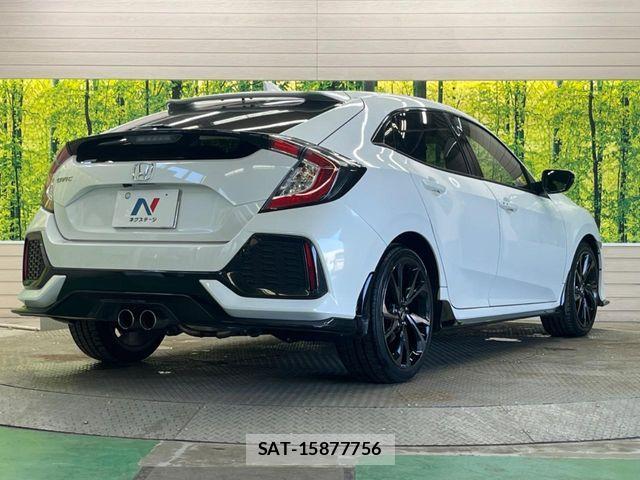 Honda CIVIC 2019-06 7391630-16