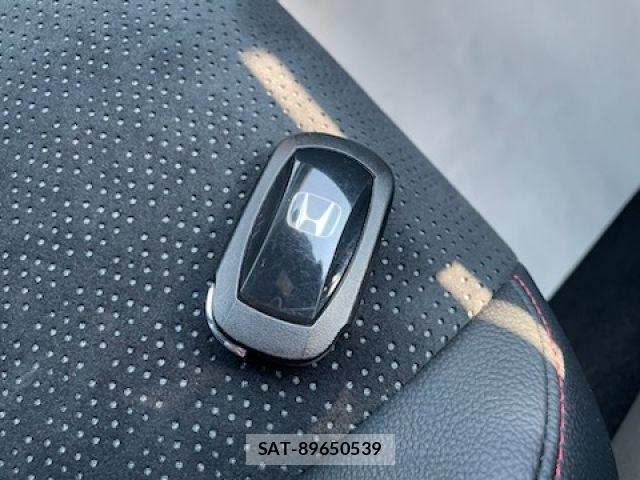 Honda CIVIC 2025-03 7453484-27