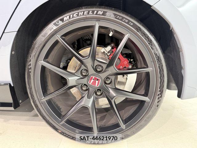 Honda CIVIC 2025-10 7453469-28