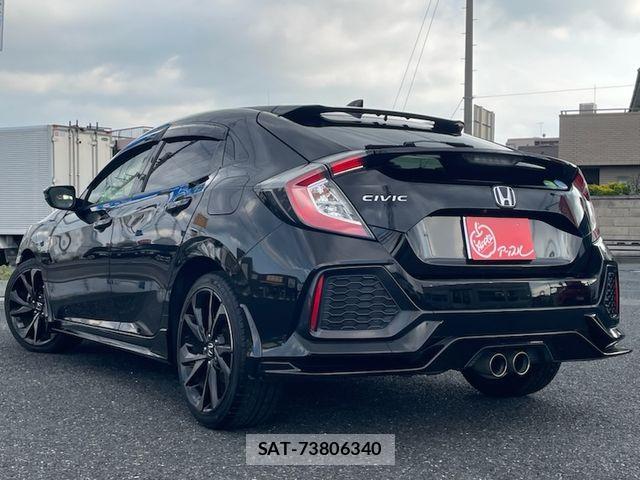 Honda CIVIC 2019-08 7453490-2