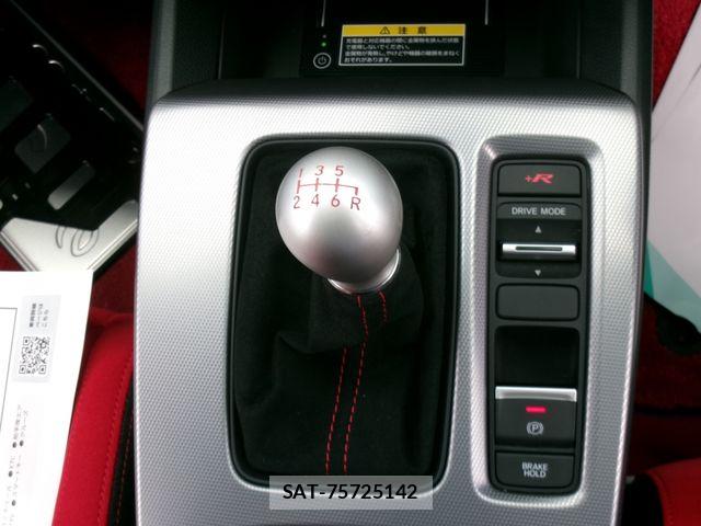 Honda CIVIC 2022-09 7453477-17