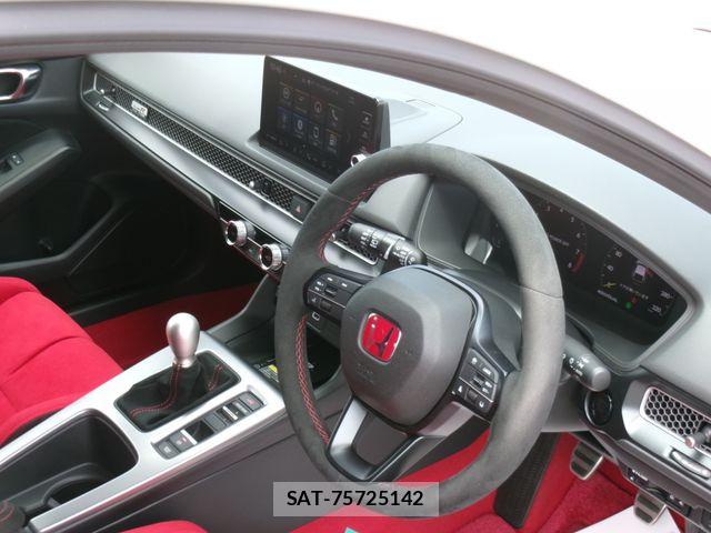 Honda CIVIC 2022-09 7453477-19
