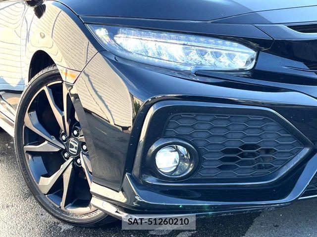 Honda CIVIC 2019-04 7499914-11