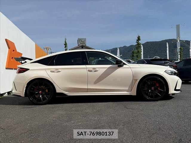 Honda CIVIC 2023-12 7508352-11