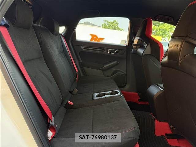 Honda CIVIC 2023-12 7508352-19