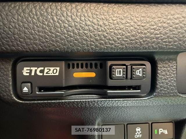Honda CIVIC 2023-12 7508352-21