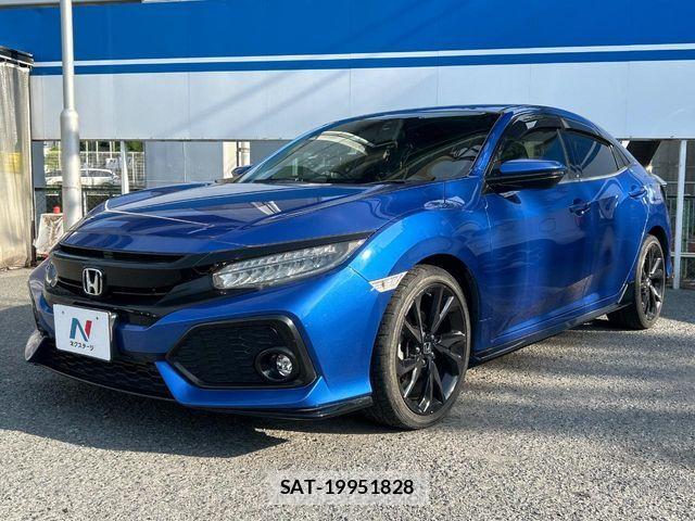 Honda CIVIC 2018-06 7499916-15