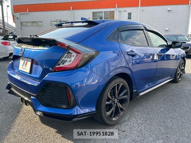 Honda CIVIC 2018-06 7499916-16