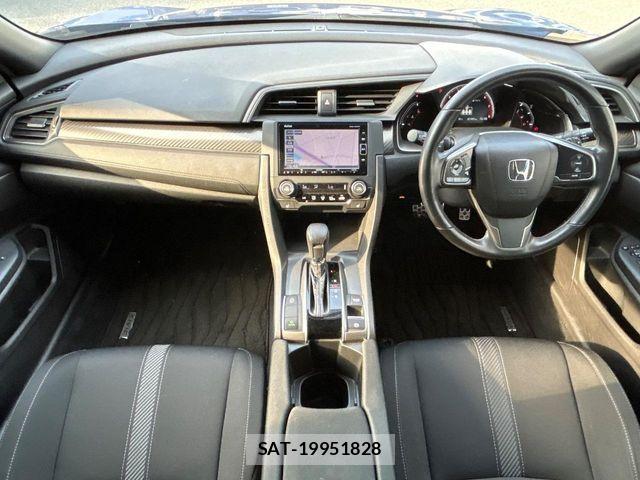 Honda CIVIC 2018-06 7499916-1