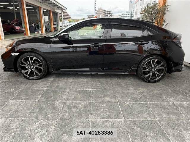 Honda CIVIC 2018-03 7499918-11