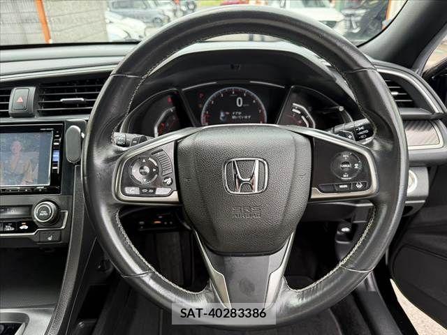 Honda CIVIC 2018-03 7499918-28
