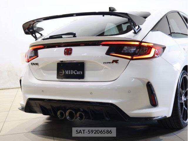 Honda CIVIC 2025-02 7561943-17