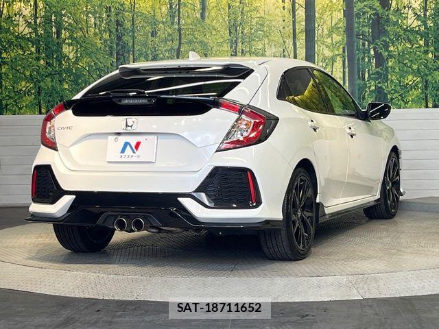 Honda CIVIC 2017-12 7561946-16