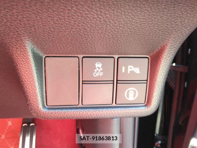 Honda CIVIC 2025-10 7615538-23