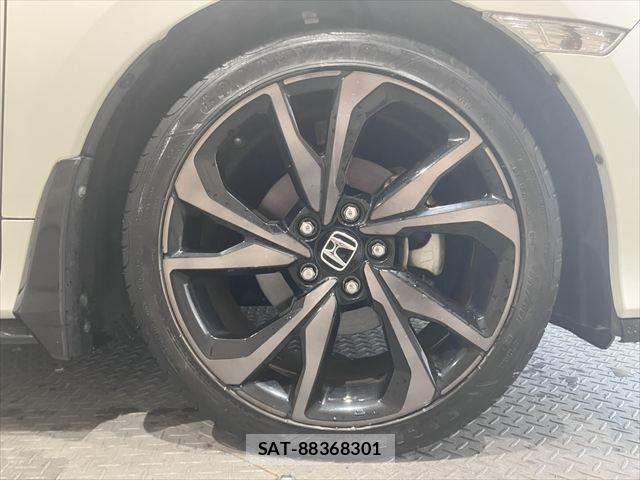 Honda CIVIC 2018-07 7615544-12