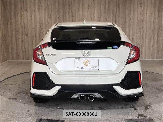 Honda CIVIC 2018-07 7615544-17