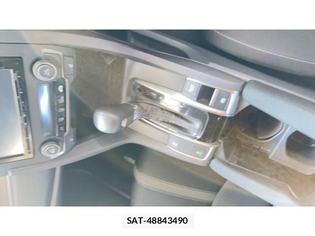 Honda CIVIC 2019-03 7721913-13