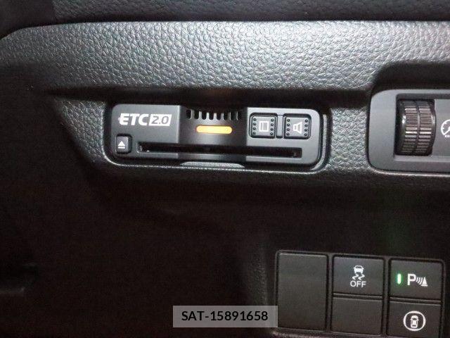Honda CIVIC 2025-04 7721903-24