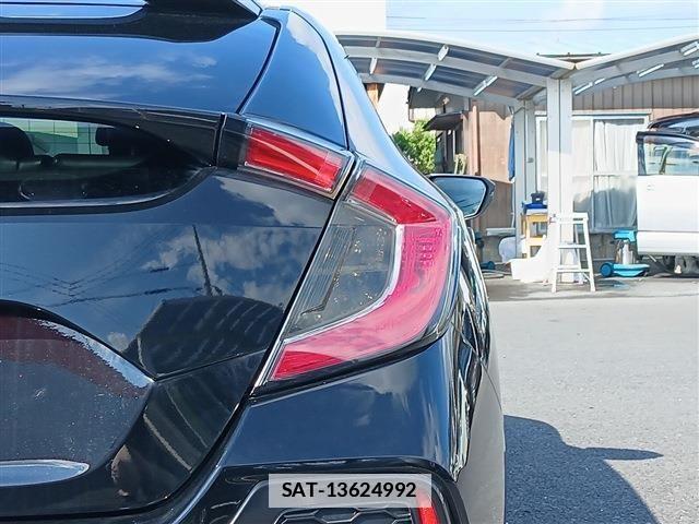 Honda CIVIC 2017-09 7783477-13