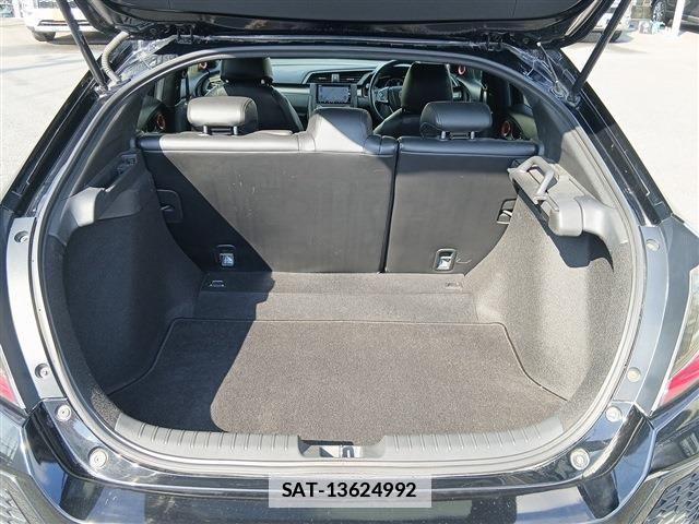 Honda CIVIC 2017-09 7783477-19